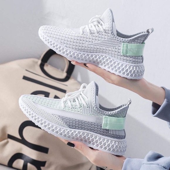 Fashion Women's Casual Sneakers New Comfortable and Very Lightweight - Picture 3 of 5